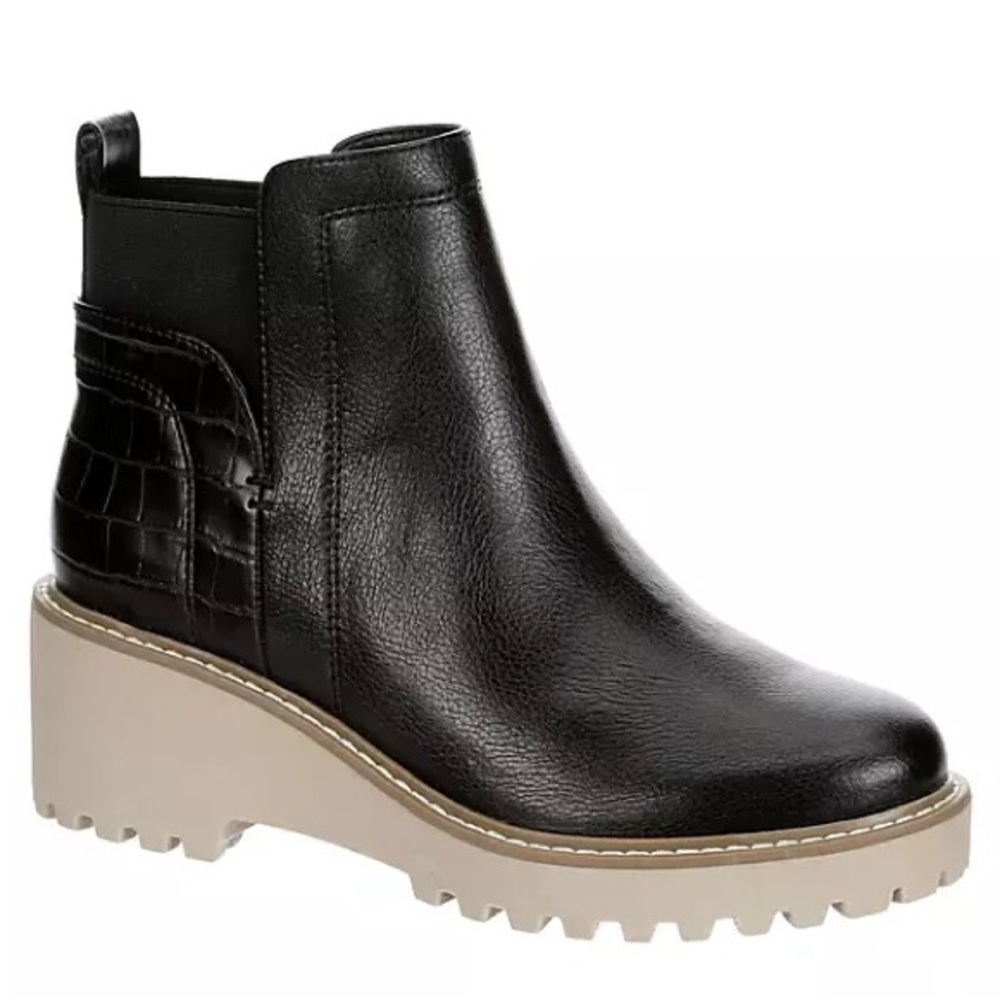 DV by Dolce Vita Rielle Bootie GREAT condition